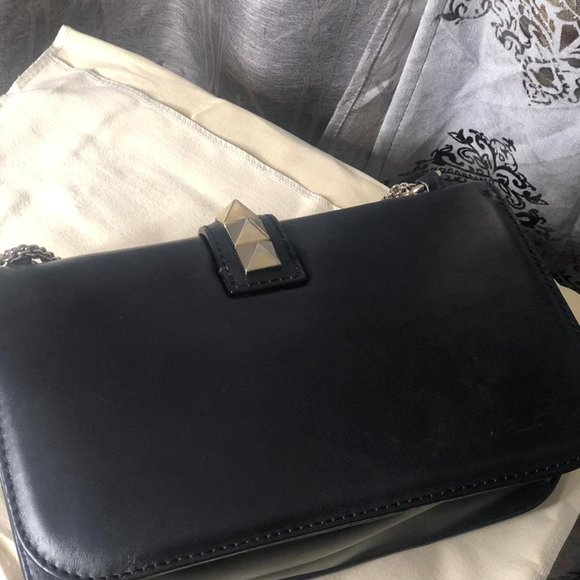 VALENTINO ROCKSTUD BAG MEDIUM - Picture 9 of 14